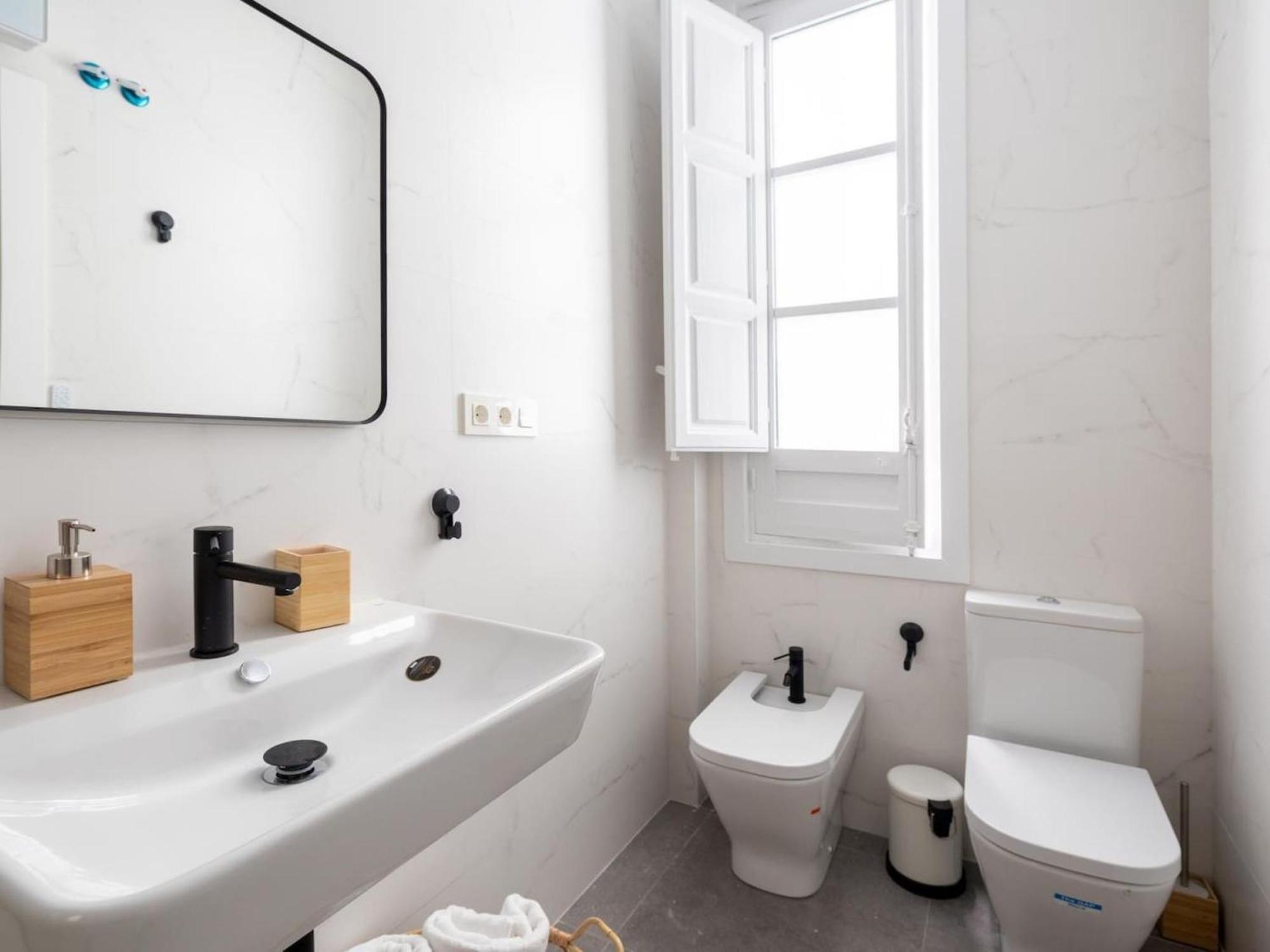 Bright And Elegant Gran Via Apartments غرناطة المظهر الخارجي الصورة